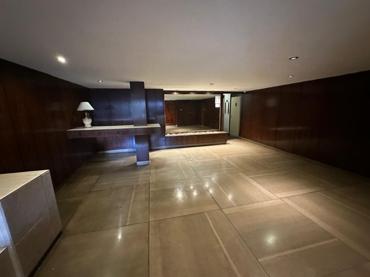 VENTA DEPARTAMENTO 3 AMBIENTES CON COCHERA - PLAZA MITRE - MAR DEL PLATA