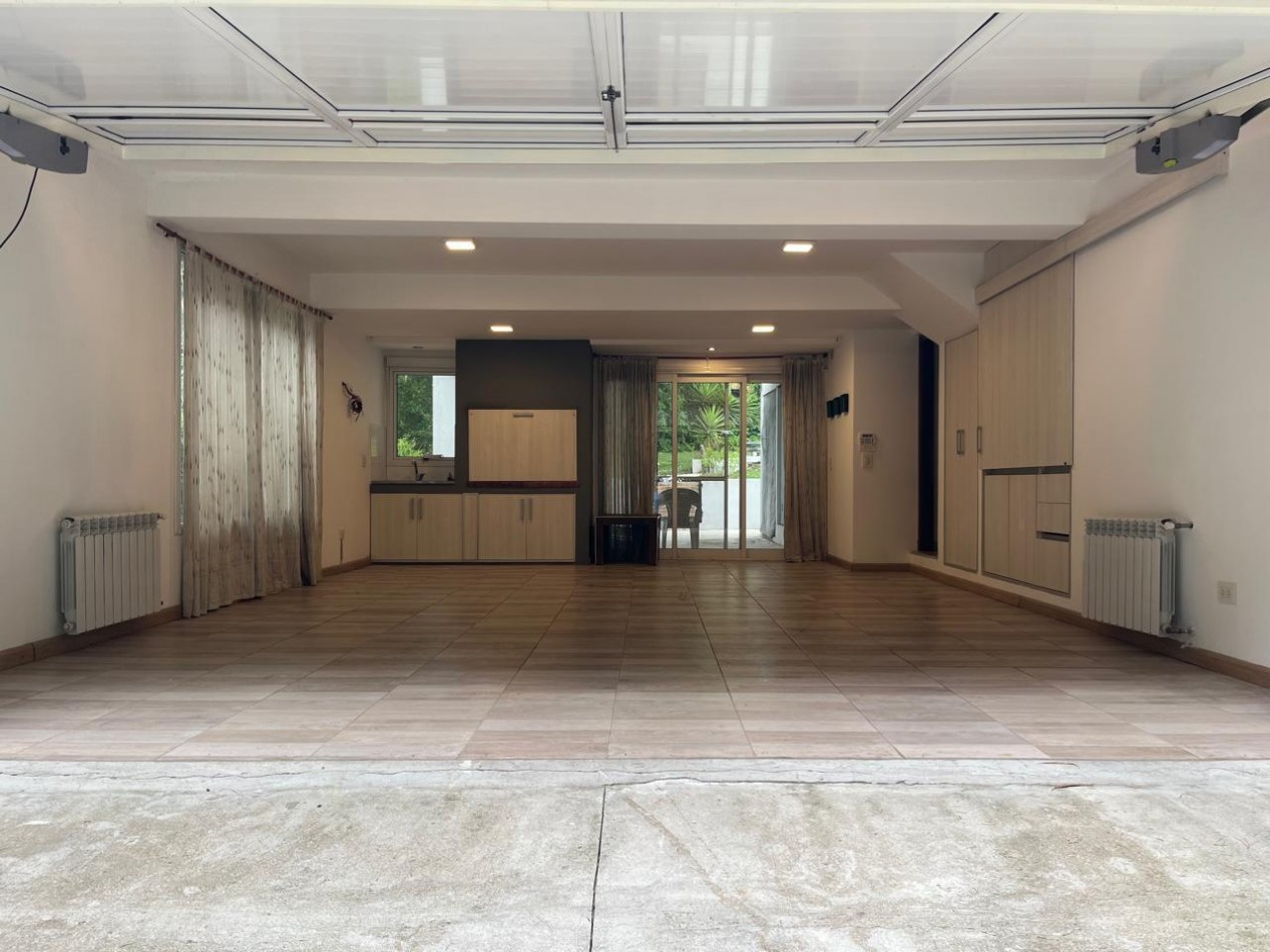 VENTA  CASA EN SIERRA DE LOS PADRES - MAR DEL PLATA