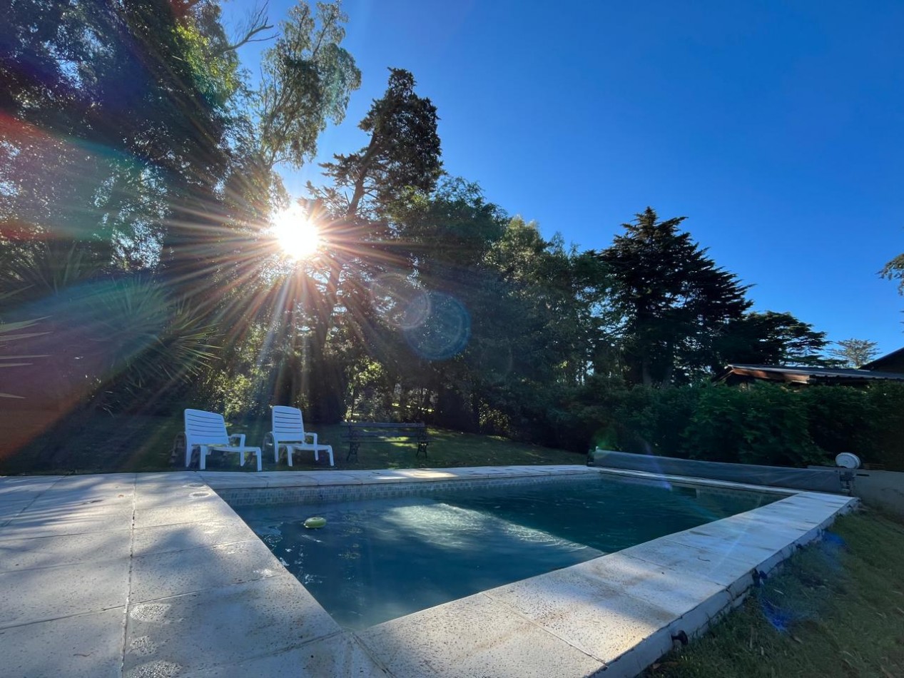 VENTA  CASA EN SIERRA DE LOS PADRES - MAR DEL PLATA