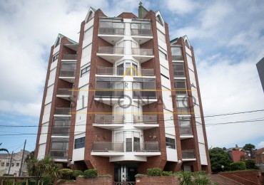 DPTO. PUNTA MOGOTES FRENTE AL MAR - 4 ambientes, cochera y baulera - MAR DEL PLATA